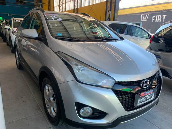 HYUNDAI HB20X 1.6 16V STYLE FLEX 4P AUTOMÁTICO HYUNDAI HB20X 1.6 16V STYLE FLEX 4P AUTOMÁTICO